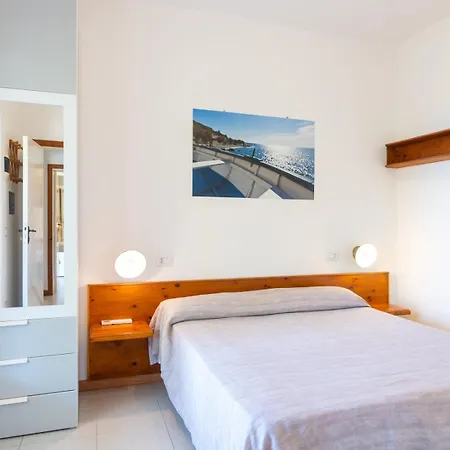 Augusto 4* Capoliveri (Isola d'Elba)